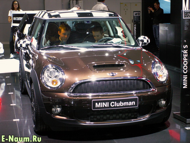 Mini Cooper Clubman - одна из вариаций нового Mini Coooper