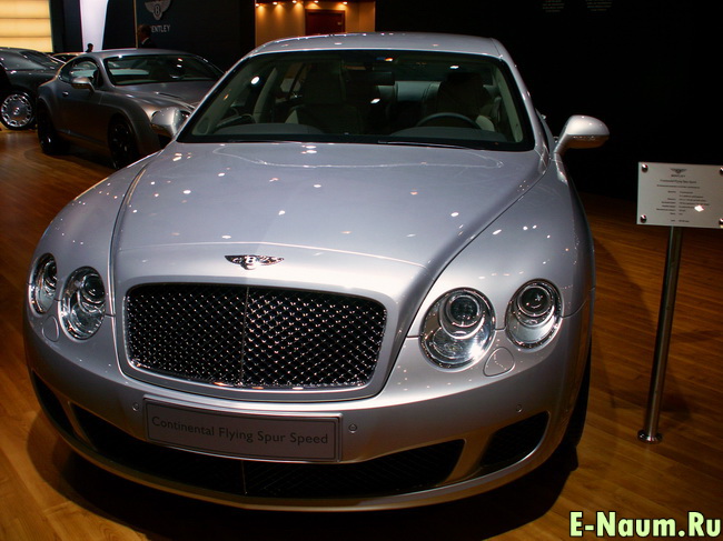 Bentley Flying Spur Speed - хороший авто, но к ним даже не подпускали...